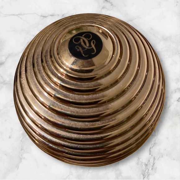 Guerlain Météorites “Gold Pearl” Light-Revealing Pearls of Powder – Limited Edit - Picture 1 of 6